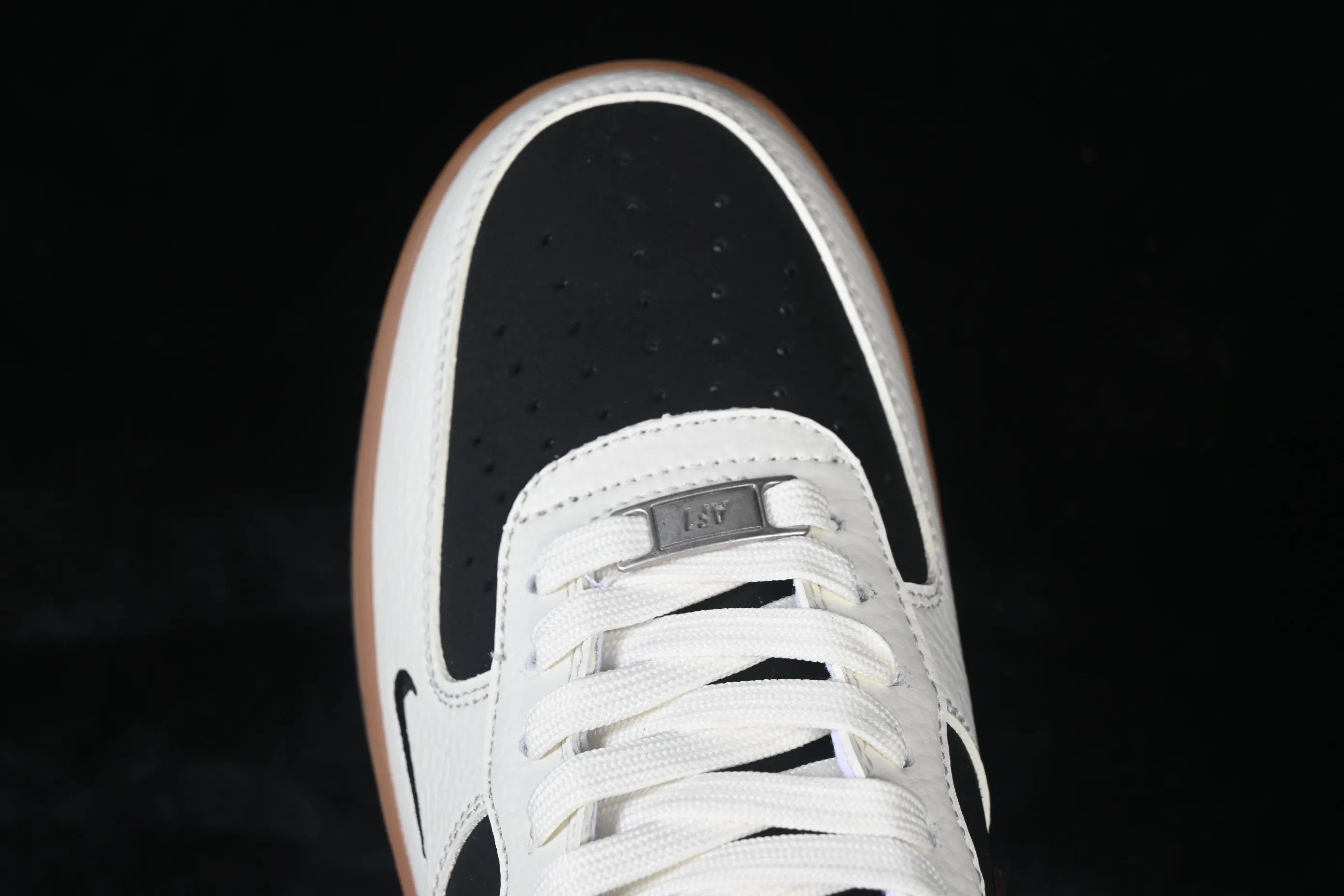 All categories Nk Air Force 1 Air Force series Nk Air Force 1 Low Air Force low-top Nike Air Force 1'07 Low White, red and black color splicing Air Force 1 low-top casual sneakers IM3378-122